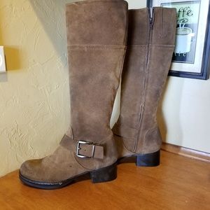 NWT Manila Suede leather boots size 38